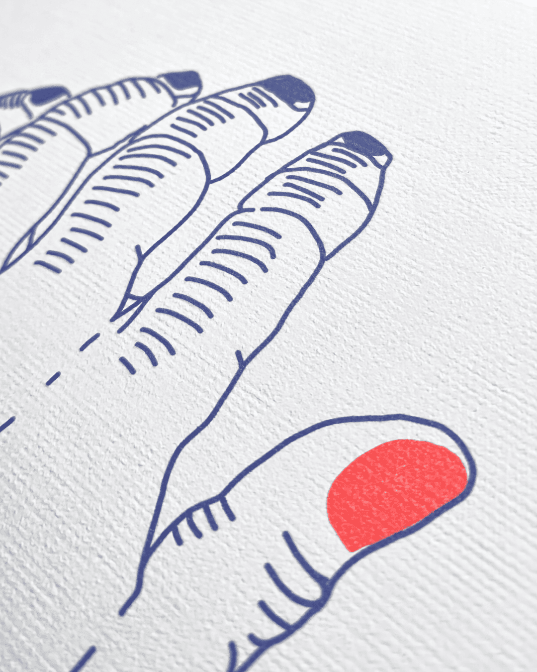 Rot/blaue gestrichelte abstrahierte Hand mit Arm. Hintergrund weiß. Kunstdruck close up, die Leinwandstruktur des Papier ist sichtbar.